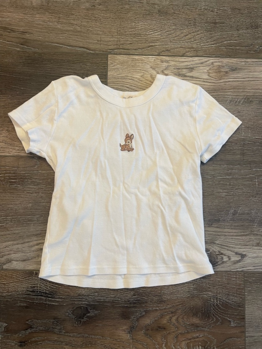 Brandy Melville John Galt cream Tee with Small Brown deer Embroidery EUC OS